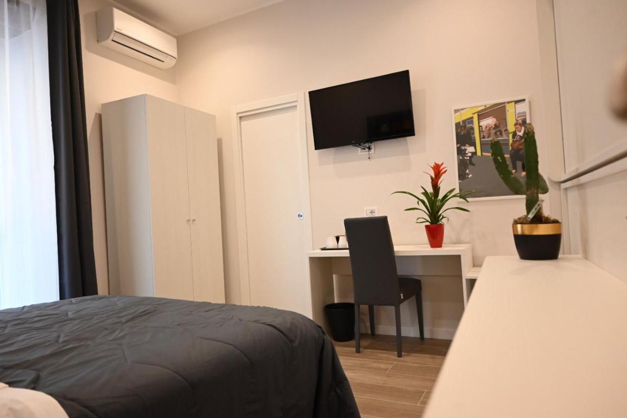 B&B Palazzina Avallone Napoli Eksteriør bilde