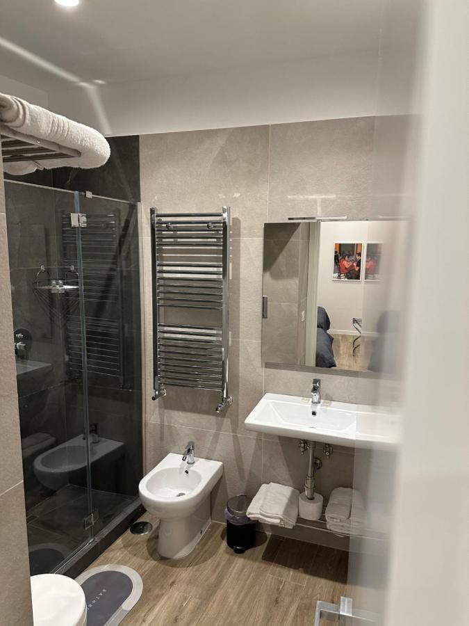 B&B Palazzina Avallone Napoli Eksteriør bilde